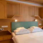 Rudolph Hotel