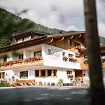 Rudolph Hotel